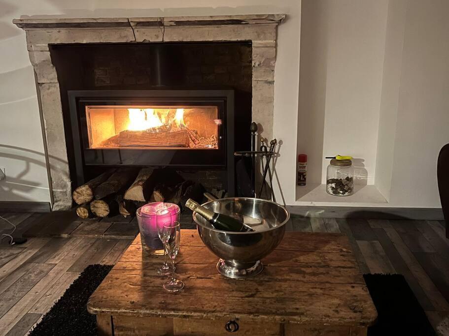 Cottage Cocooning Romantique Avec Jaccuzzi Prive Ancinnes Kültér fotó